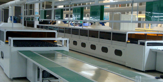 Zhongshan Moreneng Lighting & Electrical Co. , Ltd. línea de producción del fabricante